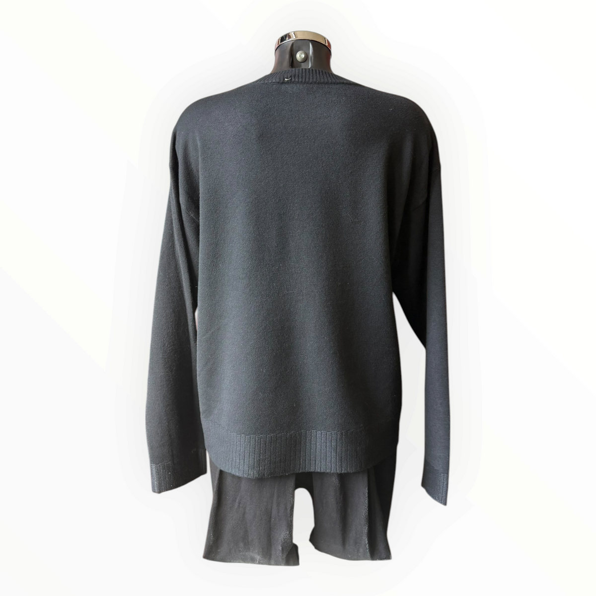 Hilda black round neck jumper