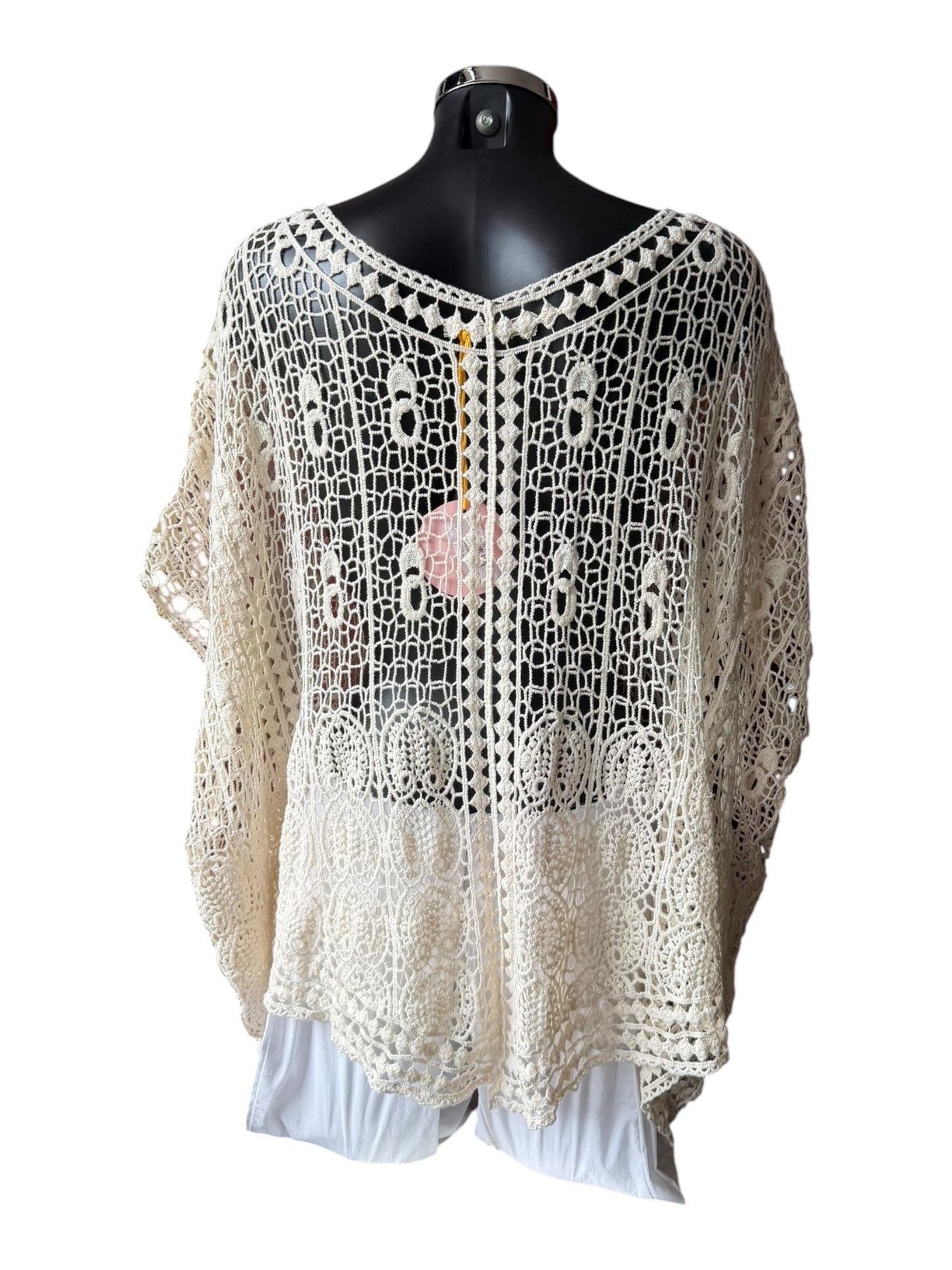 Gaynor crochet seam poncho - Beige