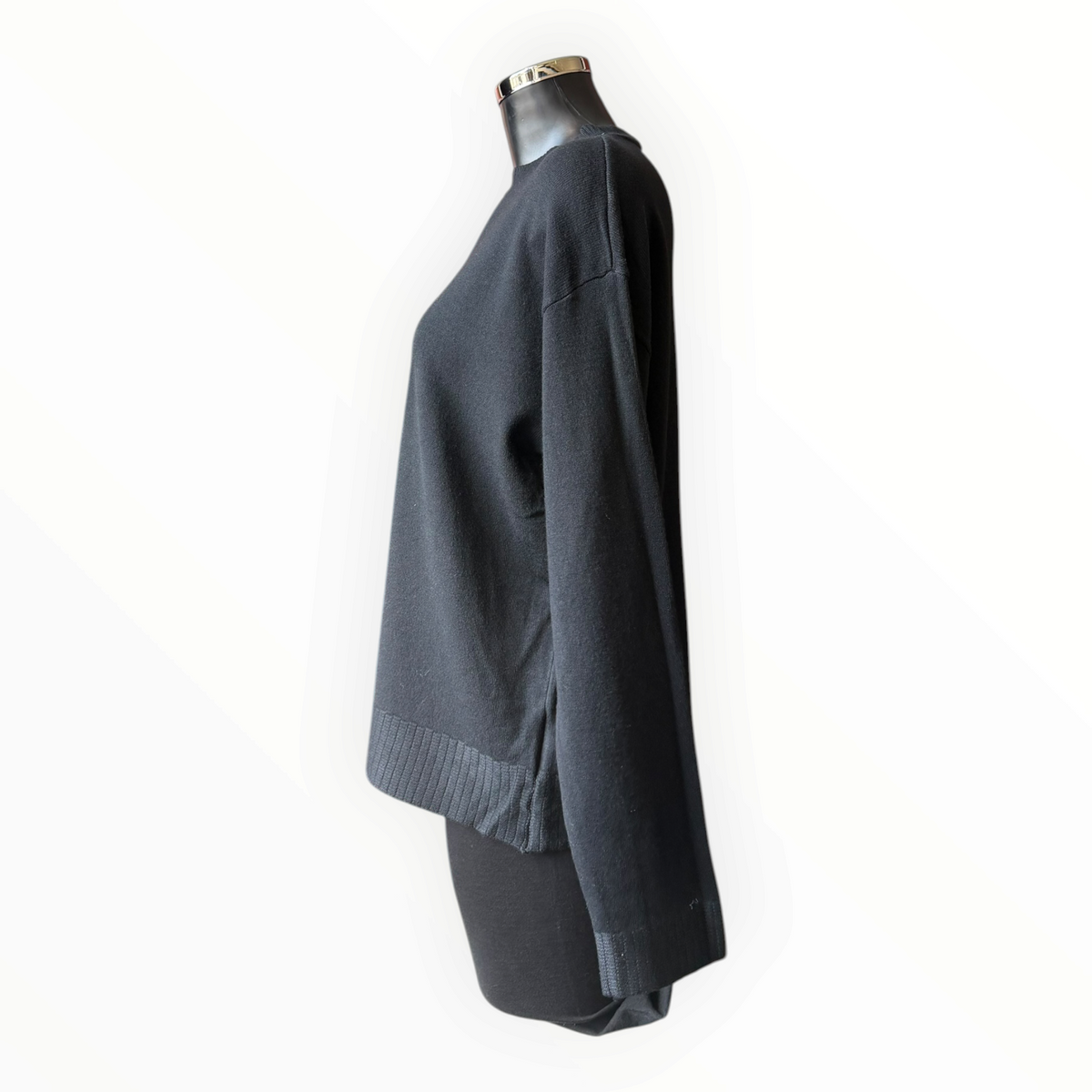 Hilda black round neck jumper