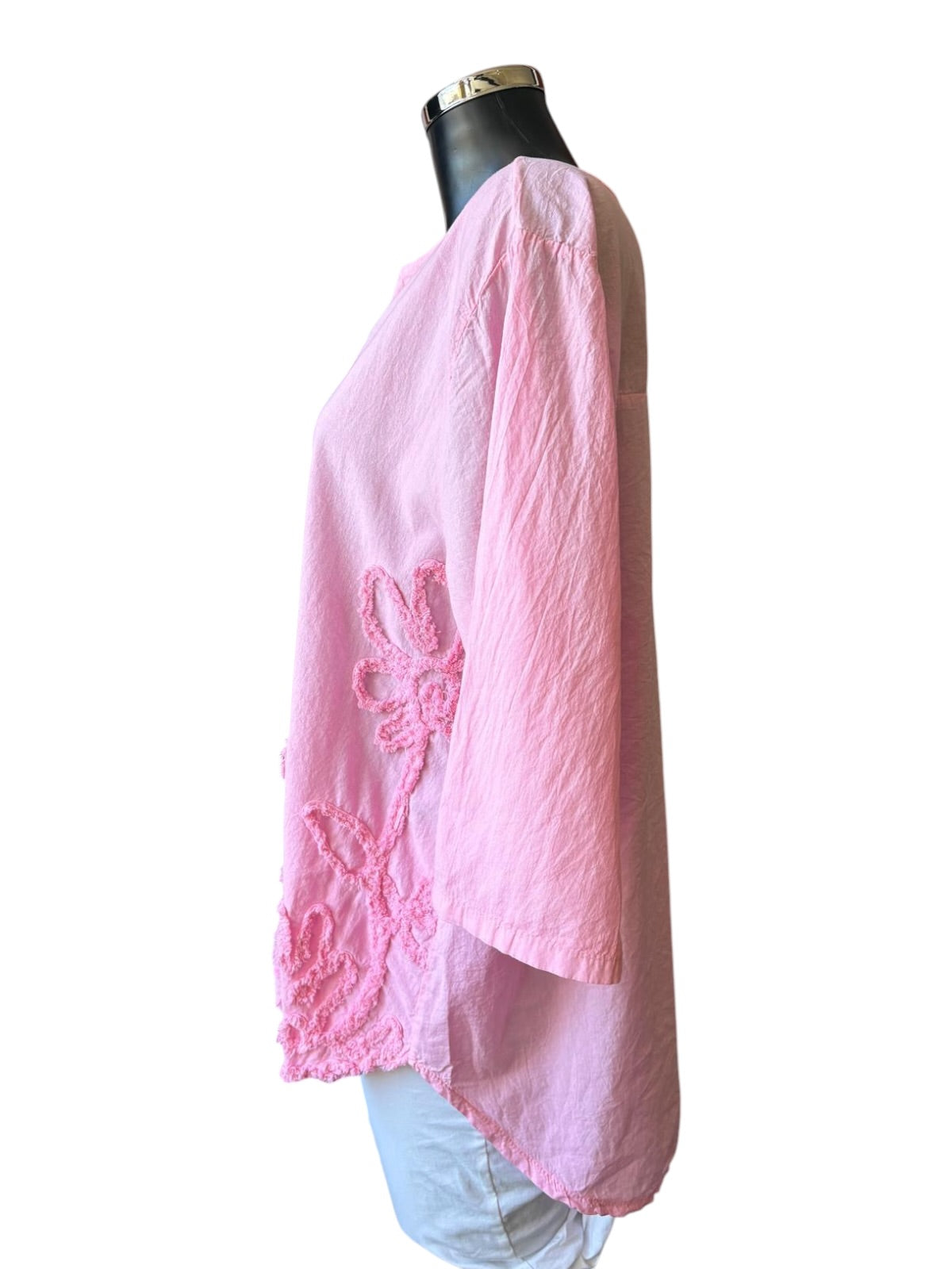 Cassidy embossed floral cotton button top - Pink