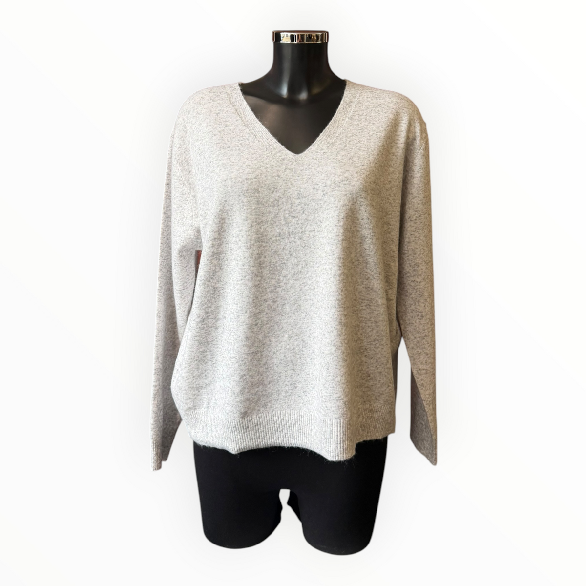 Freya fine knit v neck jumper - Grey