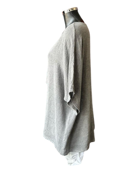 Casey range v neck twist front top - Grey