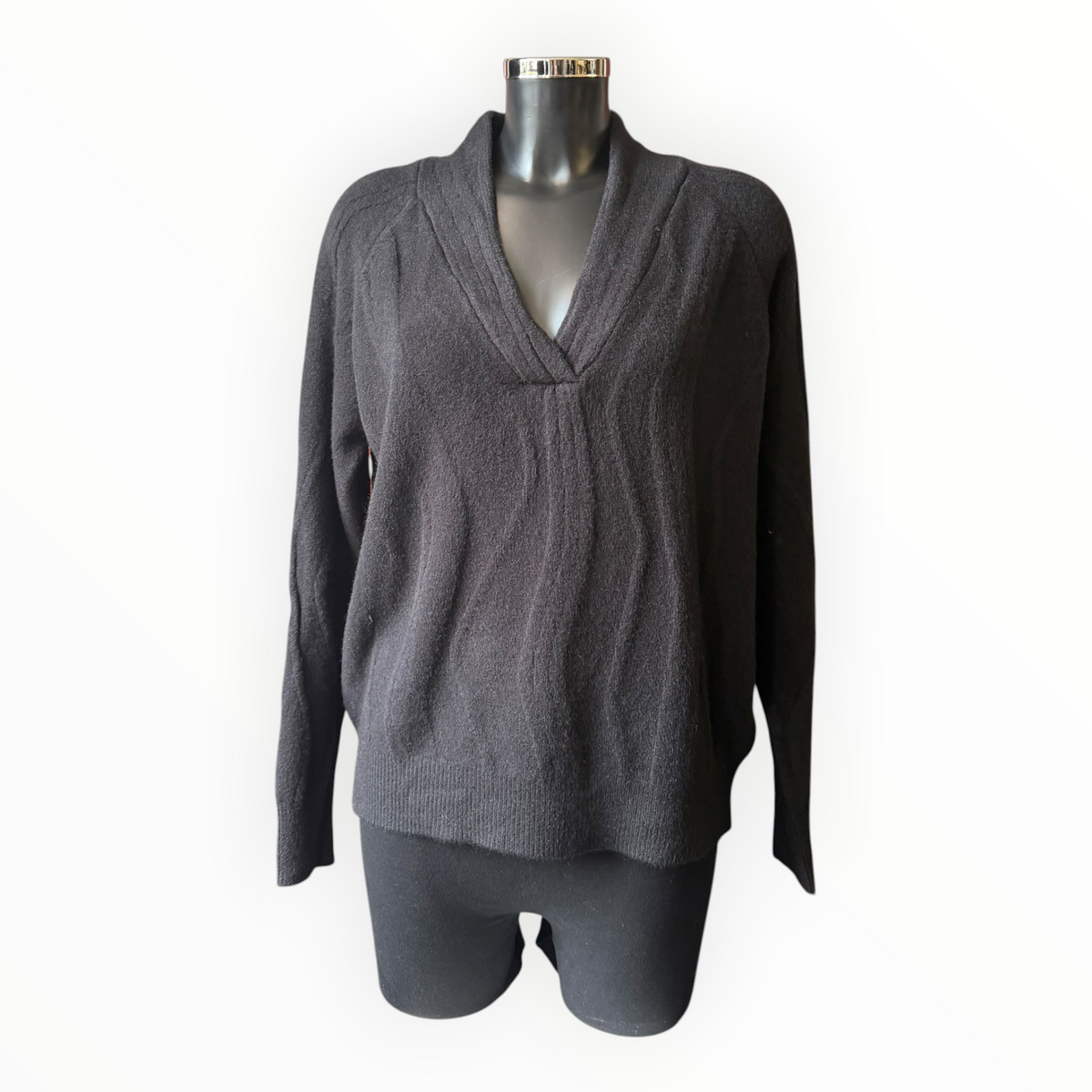 Elara textured knit v neck jumper - Black