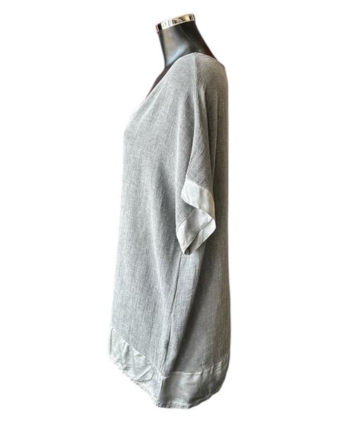 Casey range v neck satin trim top - Grey