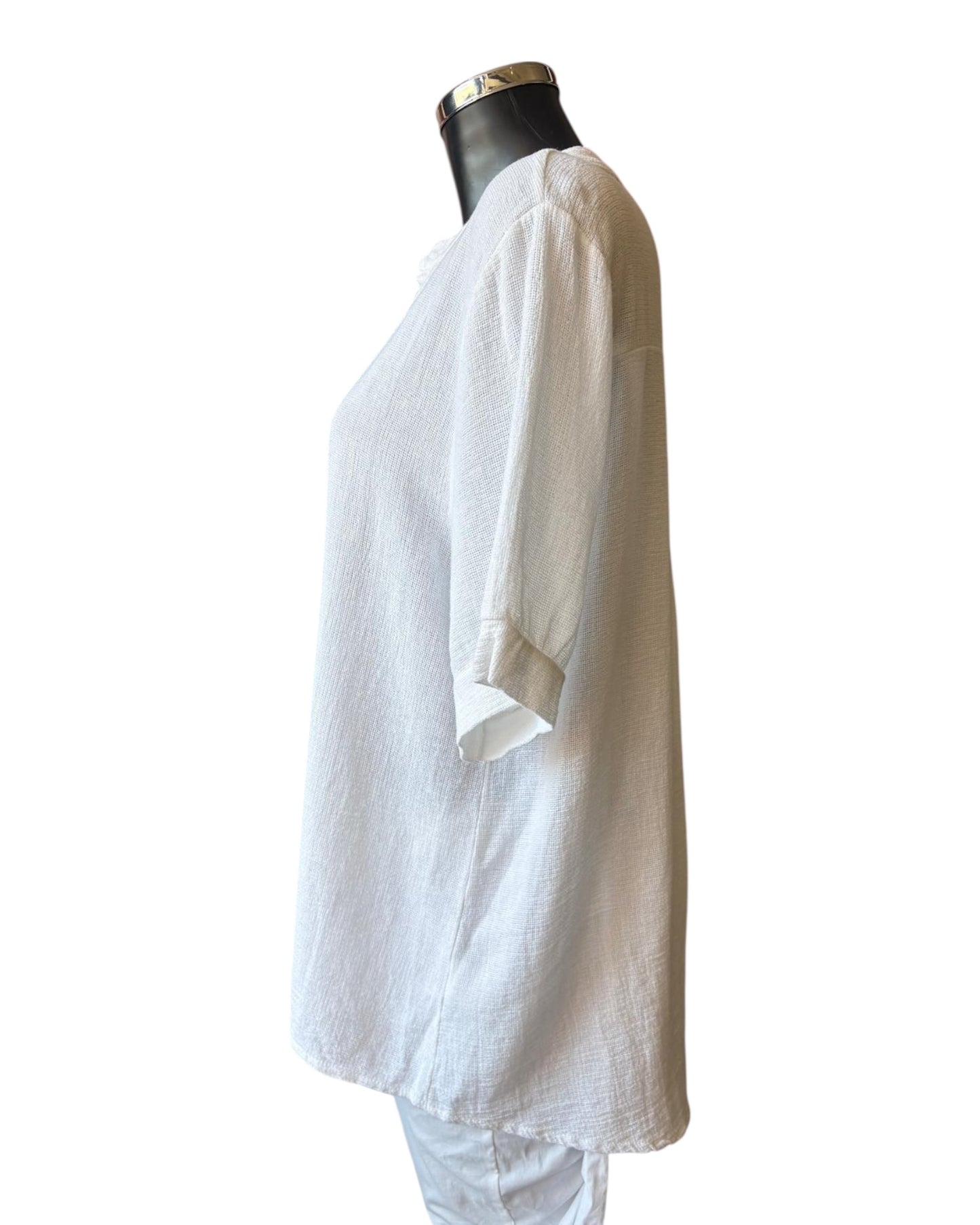 Casey range grandad neck button through top - White