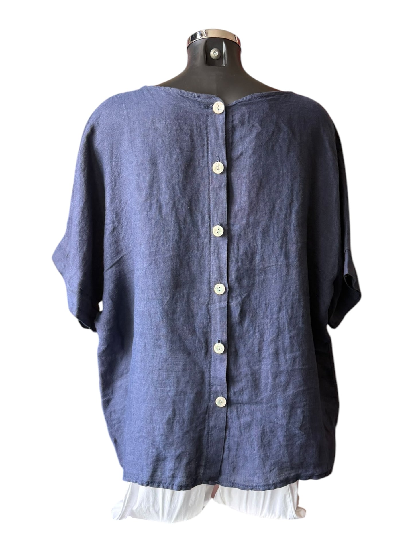 Daisy linen button back pocket top - Navy