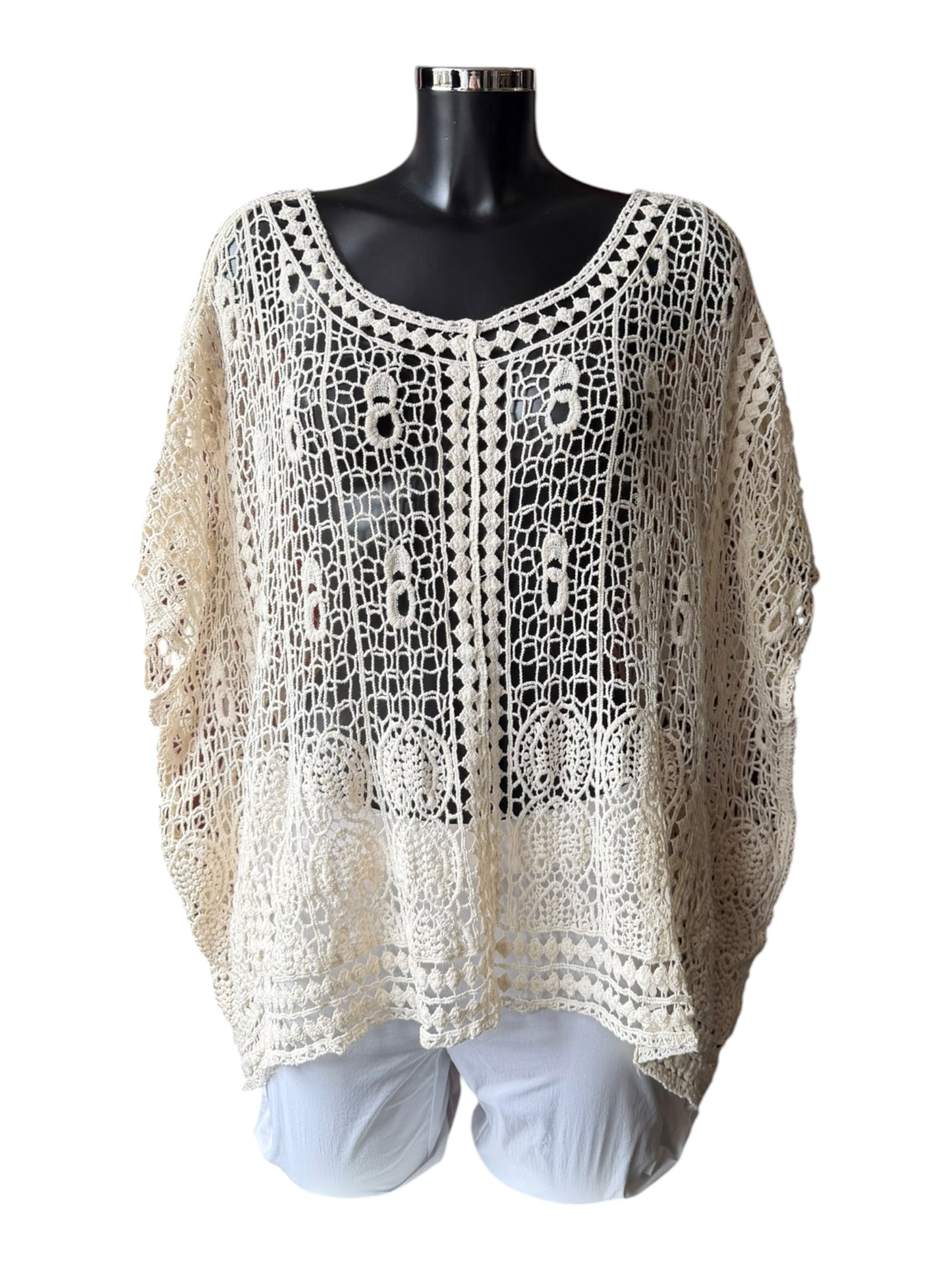 Gaynor crochet seam poncho - Beige