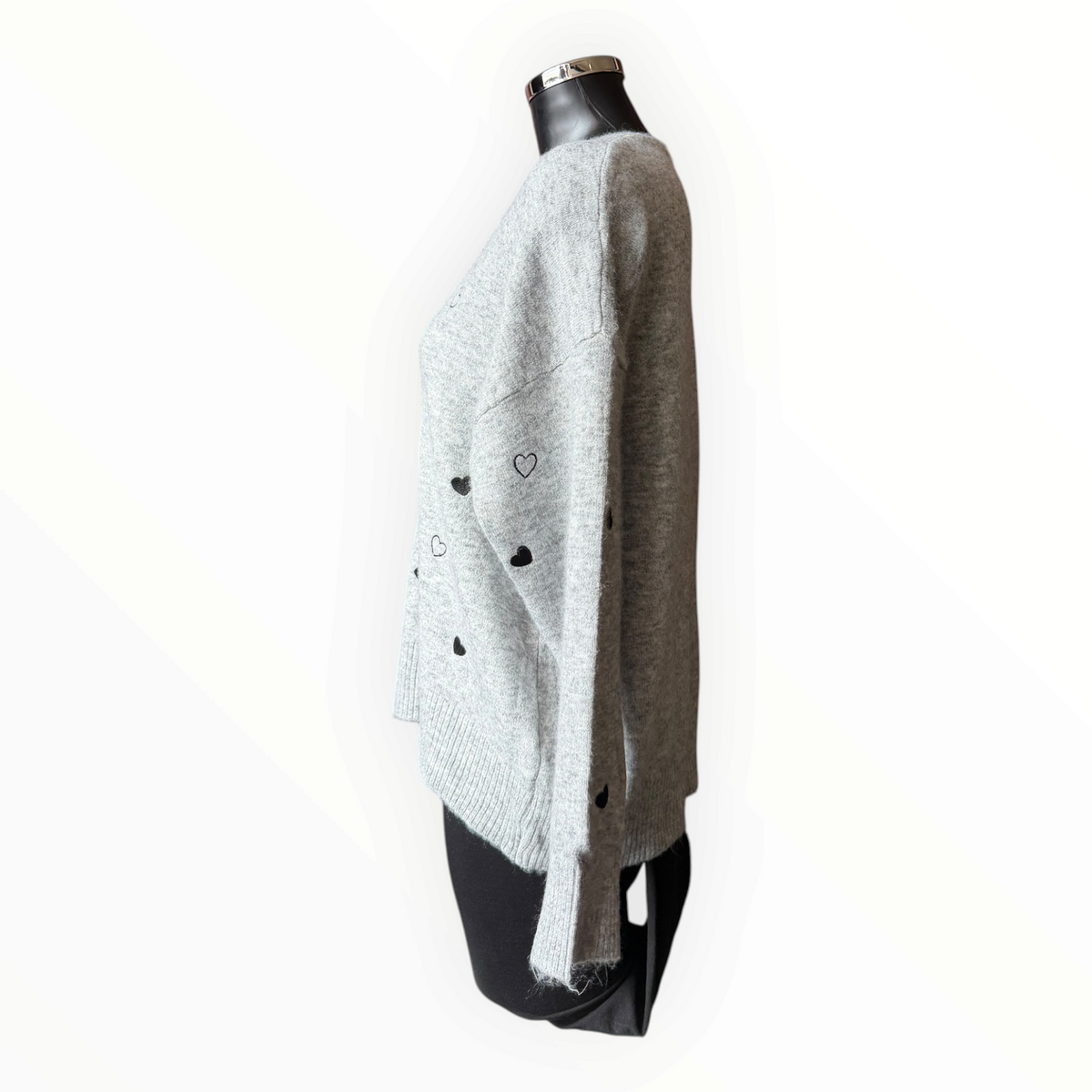 Celeste v neck embroidered heart jumper - grey