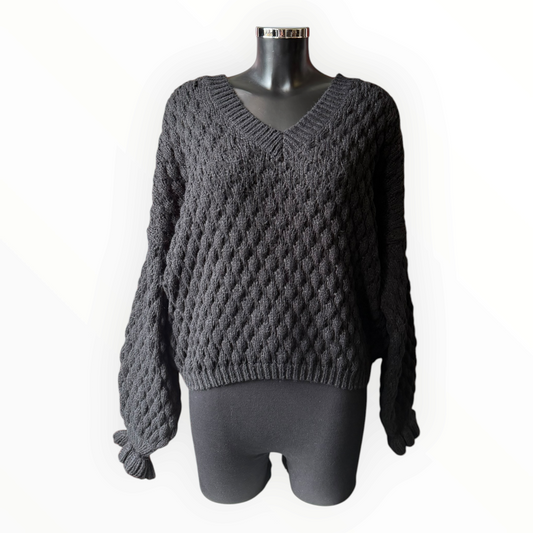 Cleo scallop knit v neck jumper frill cuff  - Black