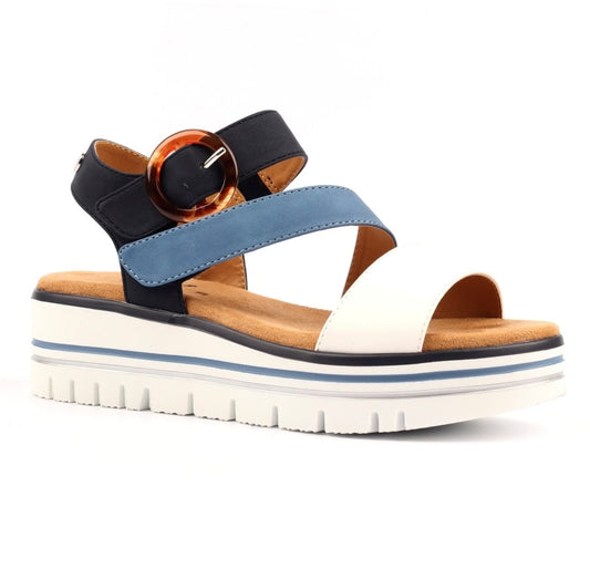 Lunar Issy navy flatform sandals