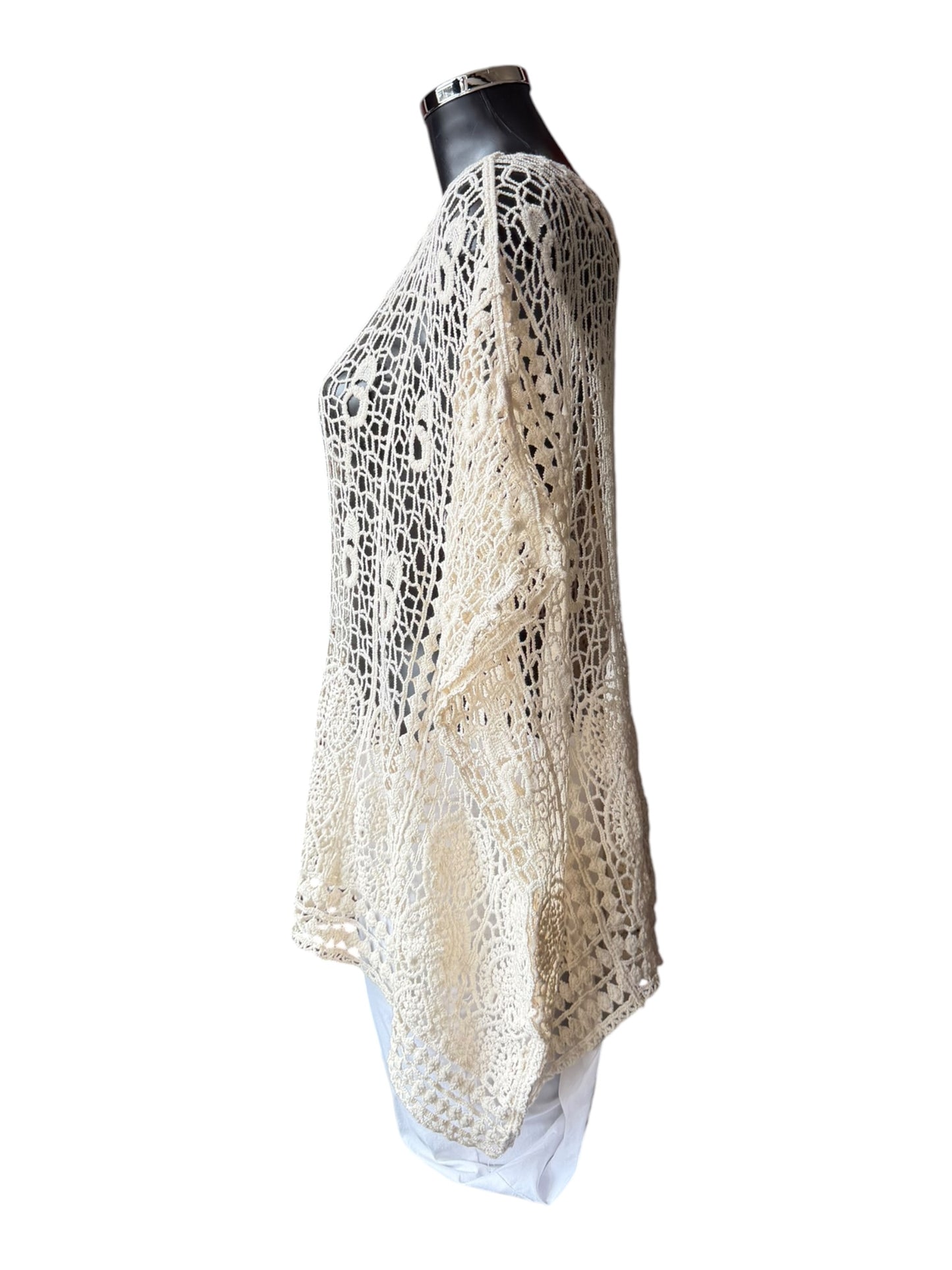 Gaynor crochet seam poncho - Beige