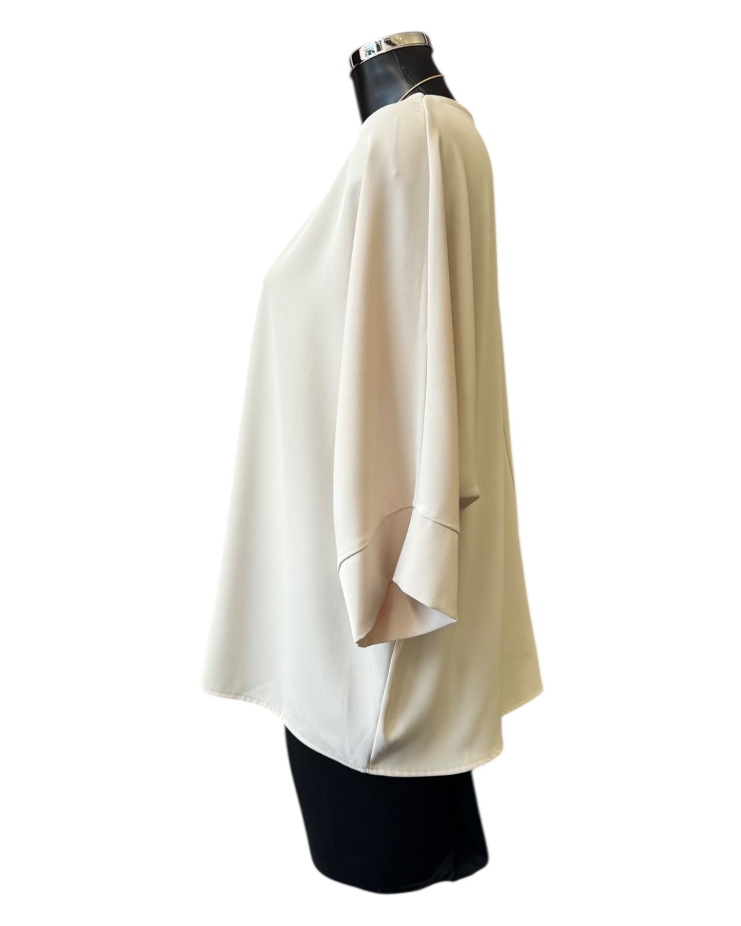 Julia batwing plain top & necklace - Beige