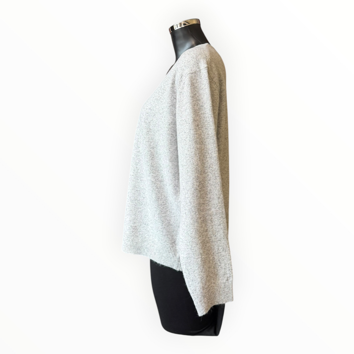 Freya fine knit v neck jumper - Grey